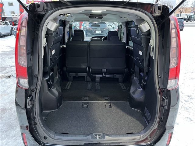 Toyota ESQUIRE 2015-03 192518-21