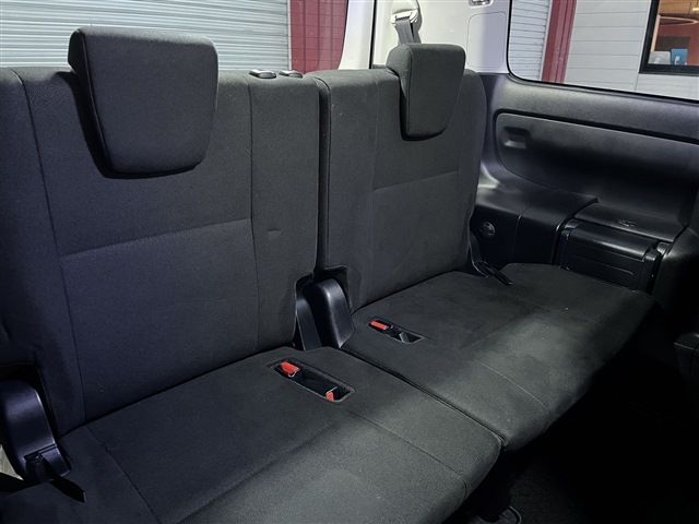 Toyota ESQUIRE 2015-03 192518-19