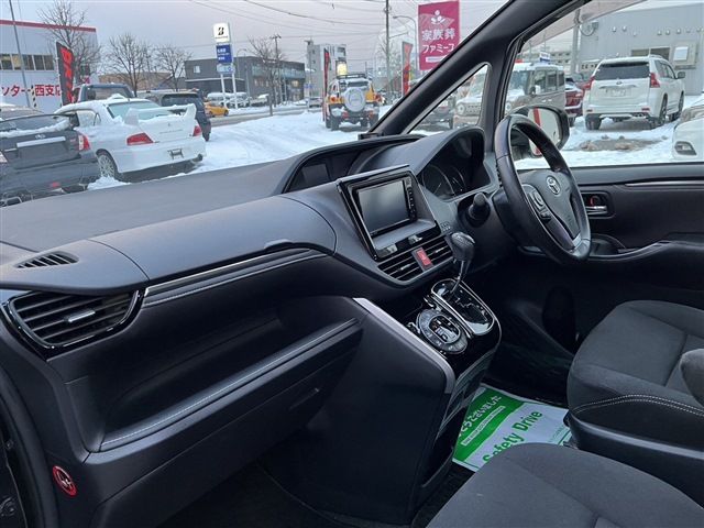 Toyota ESQUIRE 2015-03 192518-23