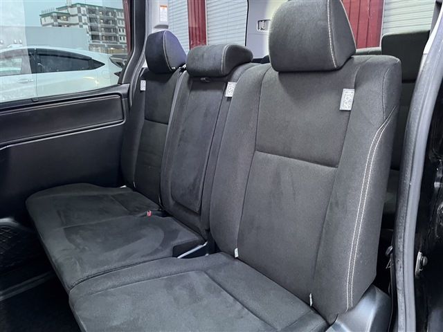 Toyota ESQUIRE 2015-03 192518-22