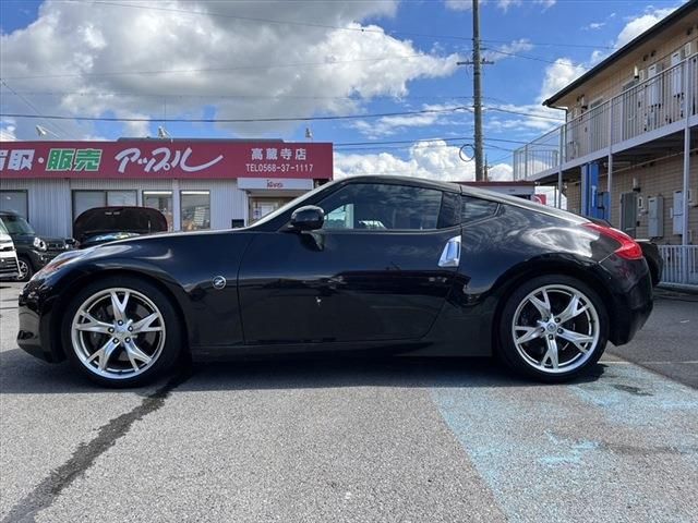 Nissan FAIRLADY Z 2009-01 10962-7