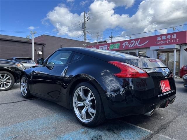Nissan FAIRLADY Z 2009-01 10962-6