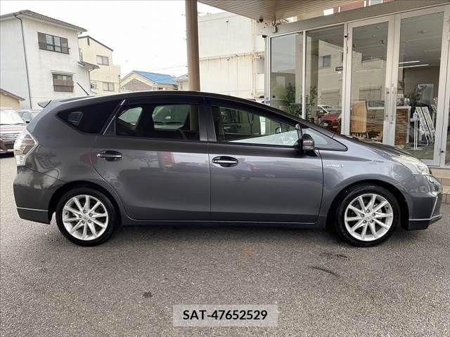 Toyota PRIUS ALPHA 2011-07 322194-9