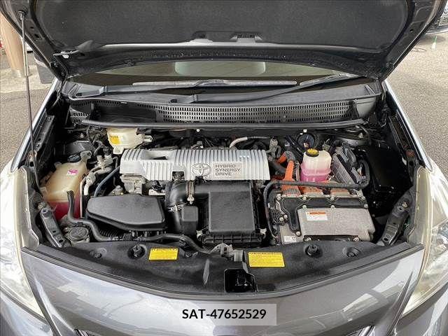 Toyota PRIUS ALPHA 2011-07 322194-19