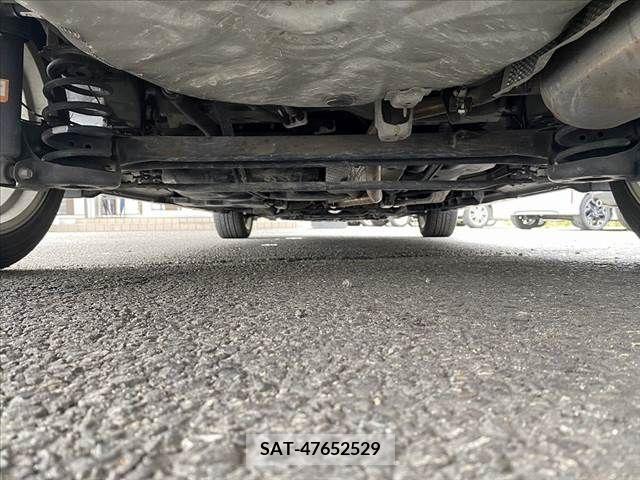Toyota PRIUS ALPHA 2011-07 322194-18