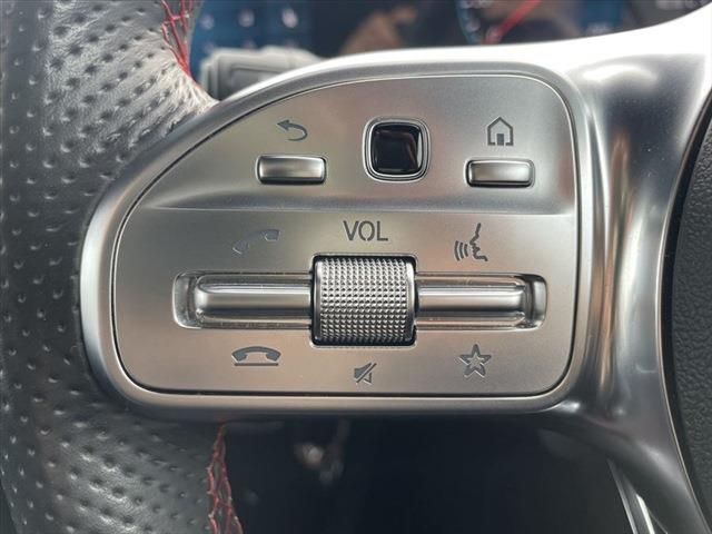 Mercedes Benz A-CLASS 2019-06 27835-27