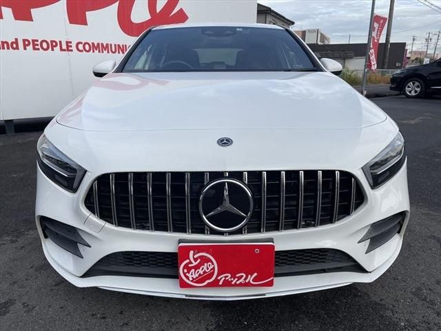 Mercedes Benz A-CLASS 2019-06 27835-1