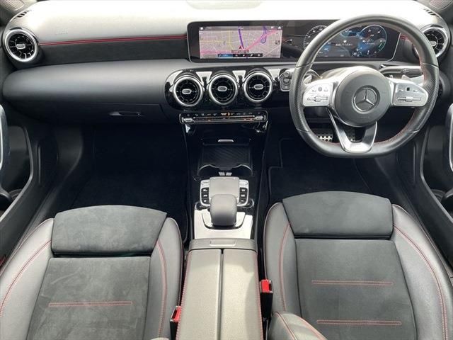 Mercedes Benz A-CLASS 2019-06 27835-16