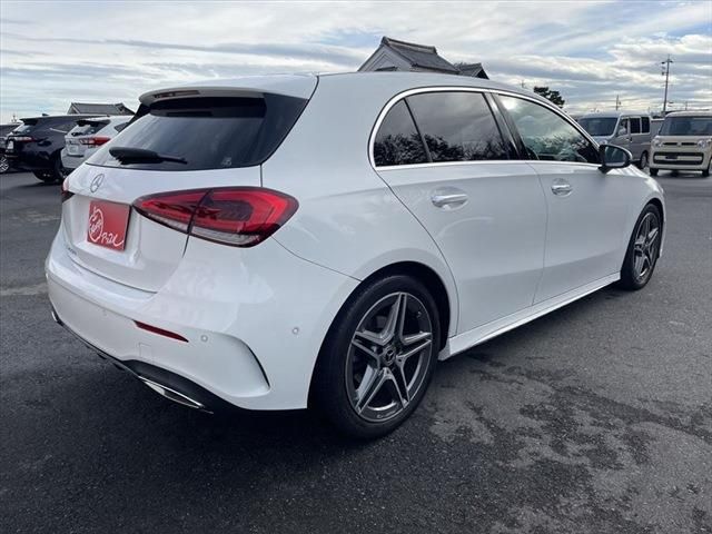 Mercedes Benz A-CLASS 2019-06 27835-4