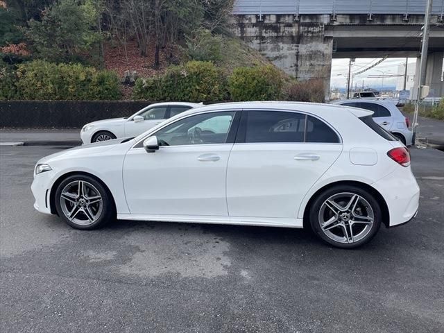 Mercedes Benz A-CLASS 2019-06 27835-7