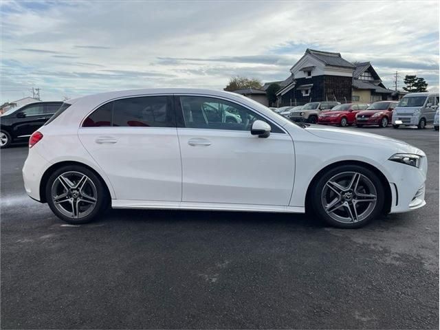 Mercedes Benz A-CLASS 2019-06 27835-3