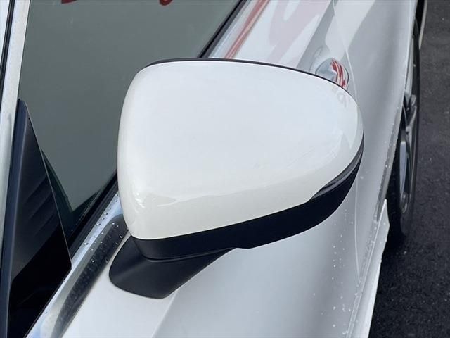 Mercedes Benz A-CLASS 2019-06 27835-10