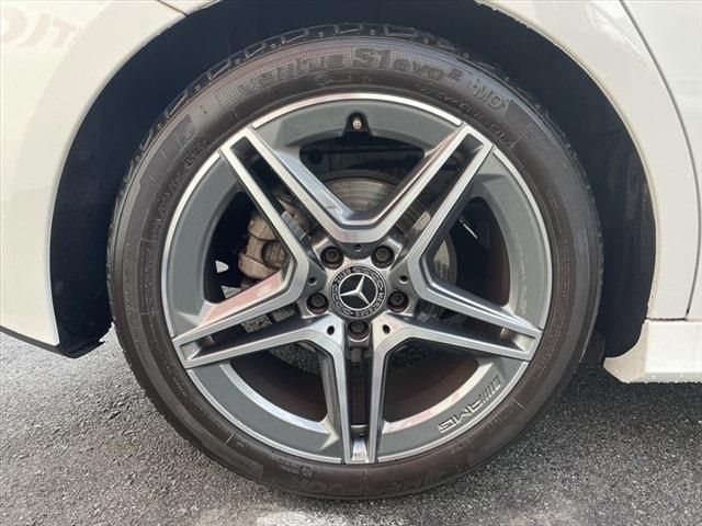 Mercedes Benz A-CLASS 2019-06 27835-13