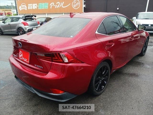 Lexus IS 2013-11 334284-16