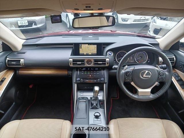 Lexus IS 2013-11 334284-2