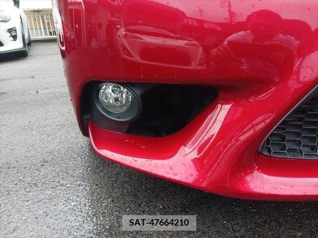 Lexus IS 2013-11 334284-21