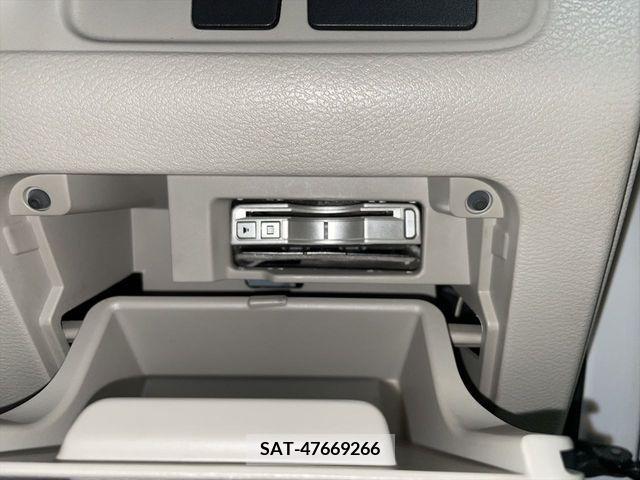 Nissan SERENA 2018-02 284093-17
