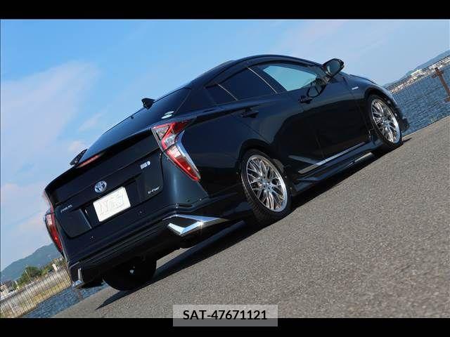 Toyota PRIUS 2015-12 393480-7