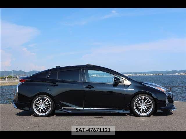 Toyota PRIUS 2015-12 393480-6