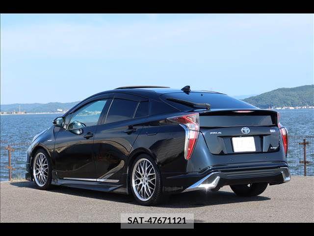 Toyota PRIUS 2015-12 393480-3