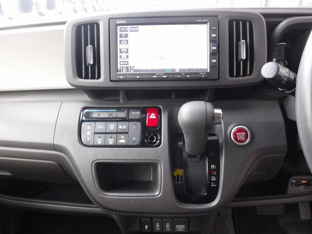 Honda N-ONE 2018-03 10684-12