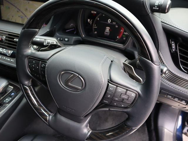 Lexus LS 2018-04 3424-12