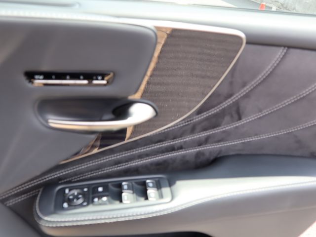 Lexus LS 2018-04 3424-19