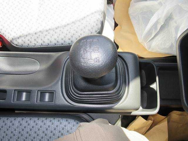 Nissan CLIPPER 2021-01 18433-6