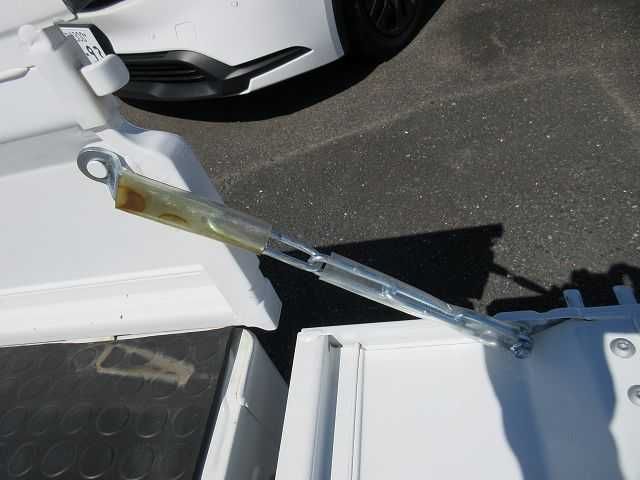 Nissan CLIPPER 2021-01 18433-15