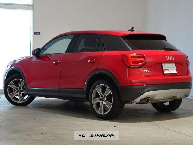 Audi Q2 2020-10 292708-5