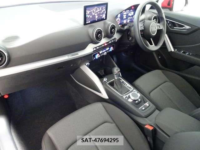 Audi Q2 2020-10 292708-8