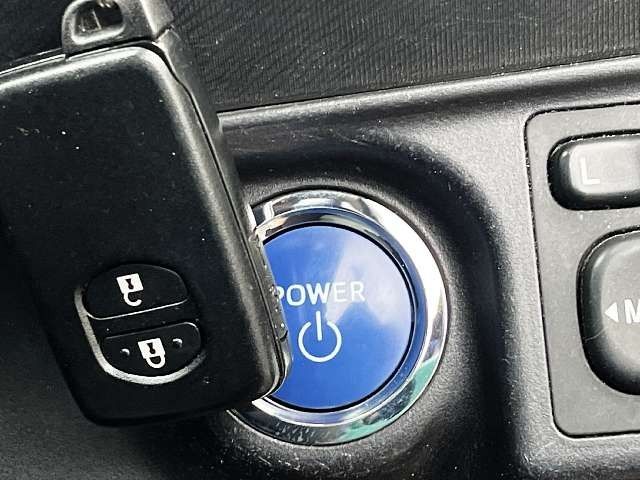 Toyota AQUA 2012-03 3181-6