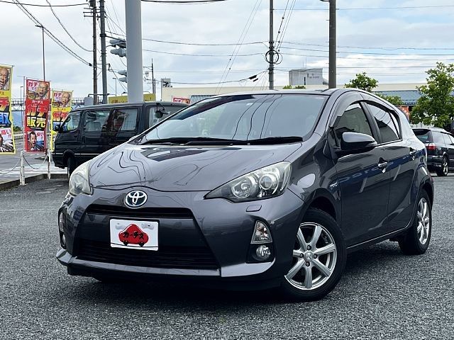 Toyota AQUA 2012-03 3181-0