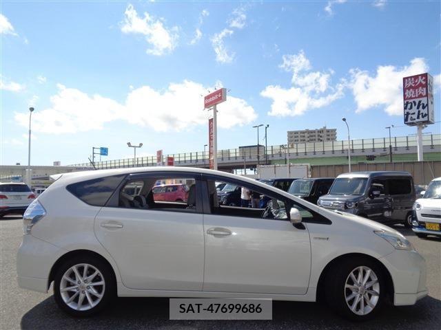 Toyota PRIUS ALPHA 2014-03 393490-5