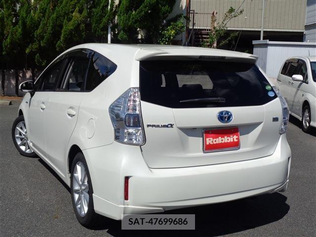 Toyota PRIUS ALPHA 2014-03 393490-11