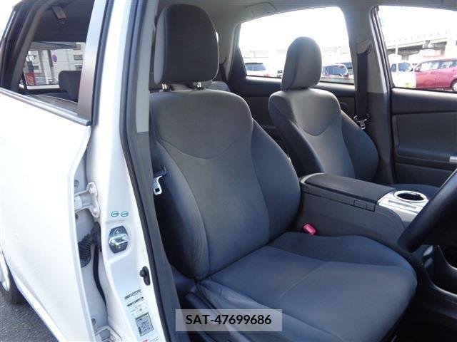 Toyota PRIUS ALPHA 2014-03 393490-20