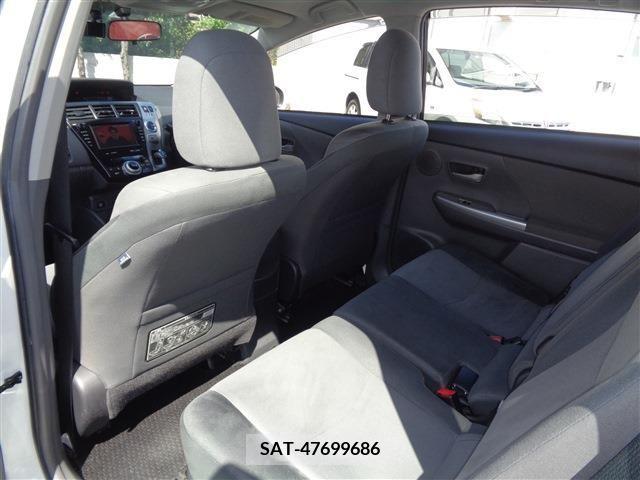 Toyota PRIUS ALPHA 2014-03 393490-27