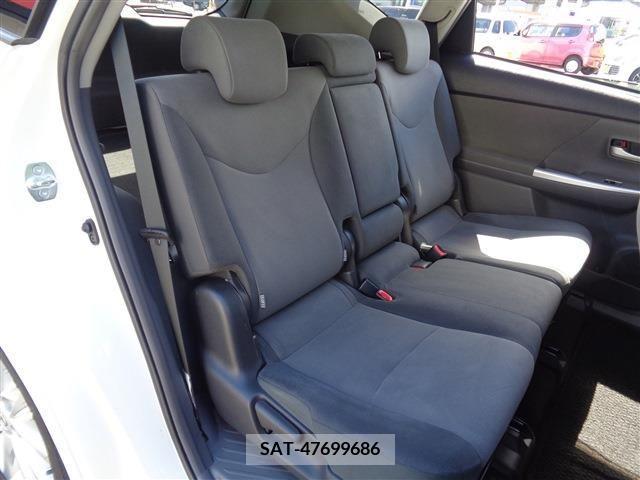 Toyota PRIUS ALPHA 2014-03 393490-18