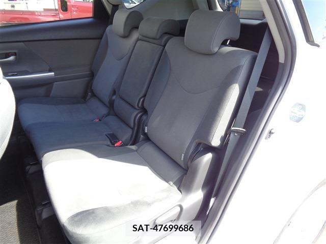 Toyota PRIUS ALPHA 2014-03 393490-26
