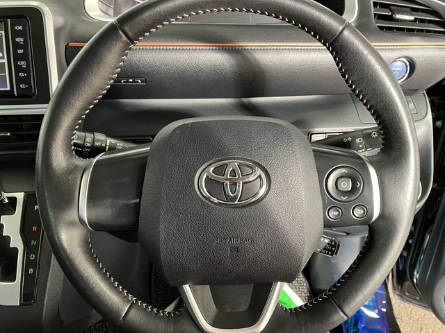 Toyota SIENTA 2019-01 180777-12