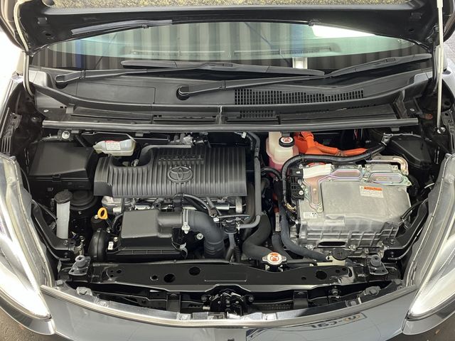 Toyota SIENTA 2019-01 180777-26