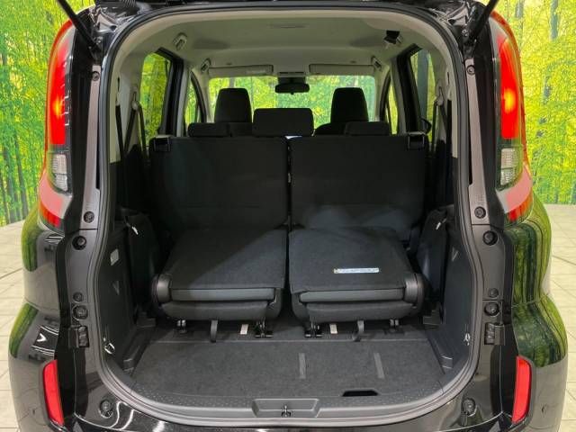 Toyota SIENTA 2023-06 13002-11