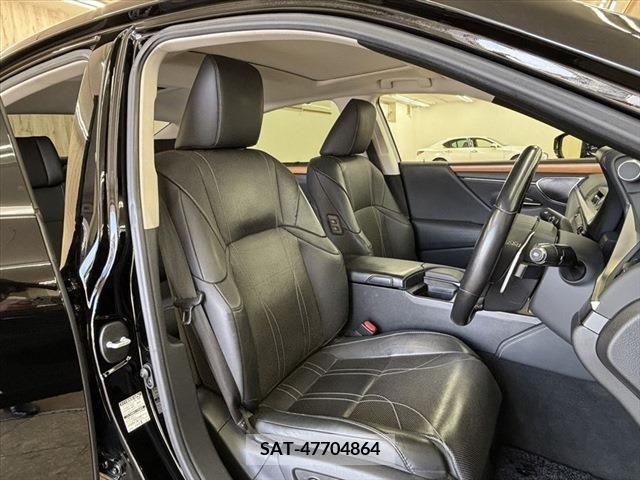 Lexus ES 2019-02 276457-17
