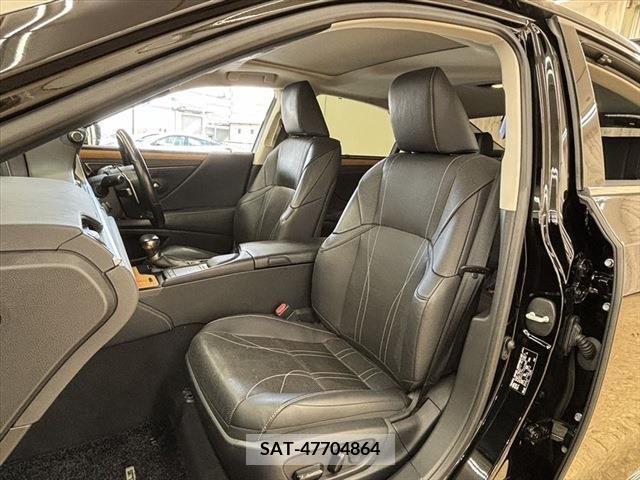 Lexus ES 2019-02 276457-19