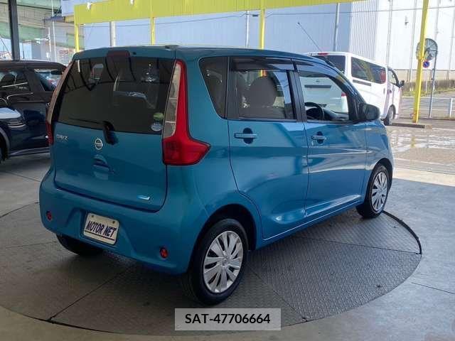 Nissan DAYZ 2014-03 358927-18