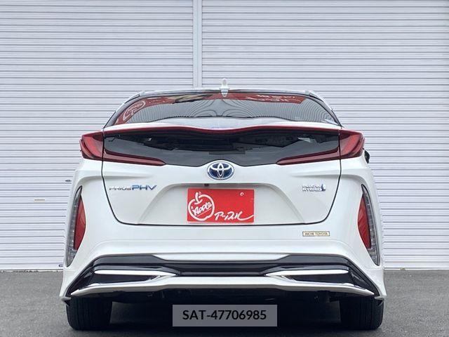 Toyota PRIUS PHV 2017-05 282532-3