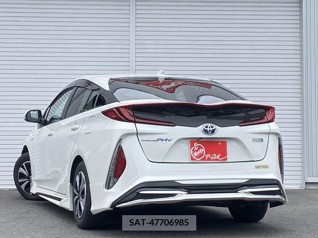 Toyota PRIUS PHV 2017-05 282532-7