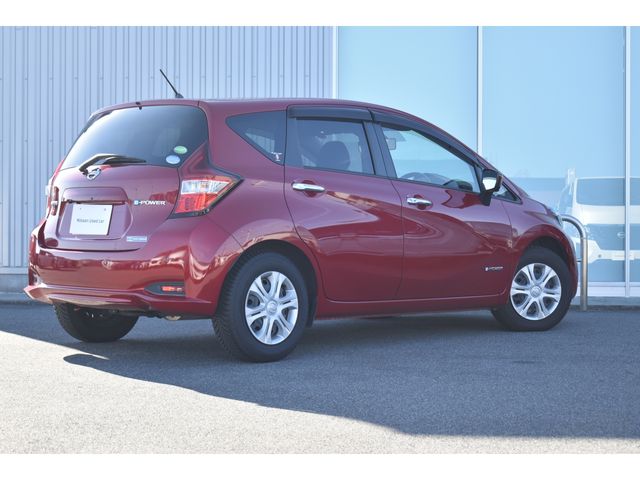 Nissan NOTE 2017-09 18017-1