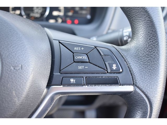Nissan NOTE 2017-09 18017-5