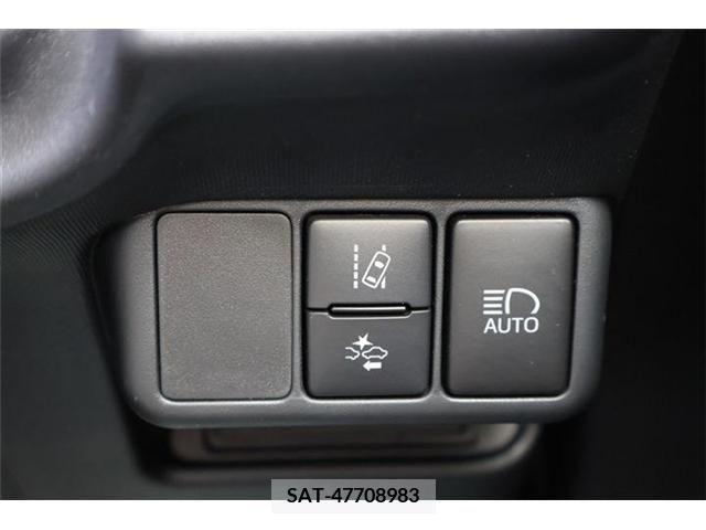 Toyota AQUA 2017-09 245005-11